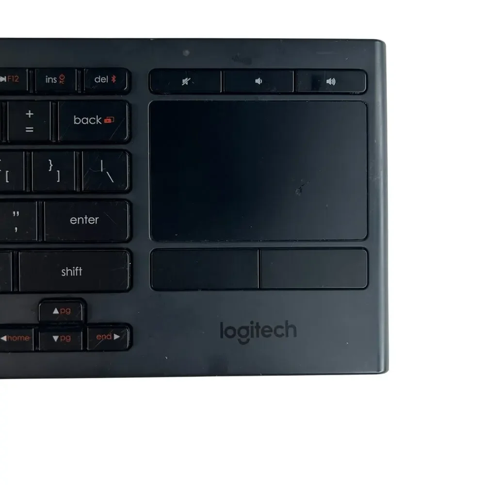 Logitech K830 Illuminated Keyboard with Built-In Touchpad and Unifying Dongle
